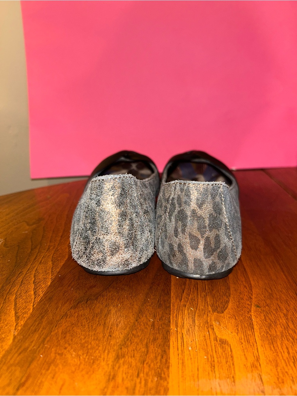 Born LillyAnimal Print Leather Upper&Lining Slip-on Shoes Flats Size 9.5 Women’s - Picture 4 of 8